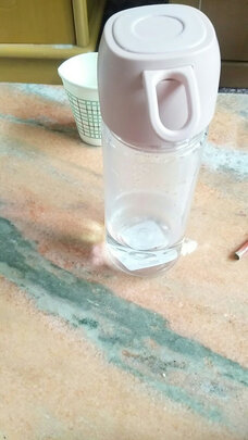 运动水杯