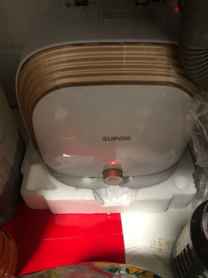 电热水器