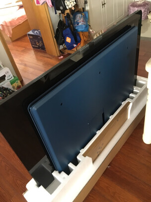 tcl xess a200pro旋转智屏怎么样?砸了老出现亮线?