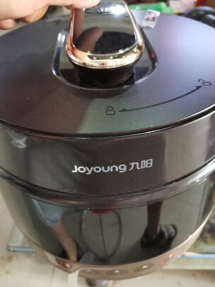 九阳JYY-50C3与美的WQC60A5区别是？？功能哪款多？哪个做饭好吃？