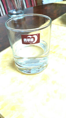 玻璃杯