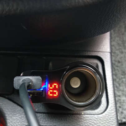 车载充电器