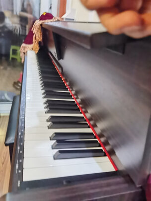 珠江鋼琴LK6電鋼琴|(zhì)評(píng)測(cè)細(xì)節(jié)：珠江鋼琴LK6用了三個(gè)月，說(shuō)下感受怎么樣吧？