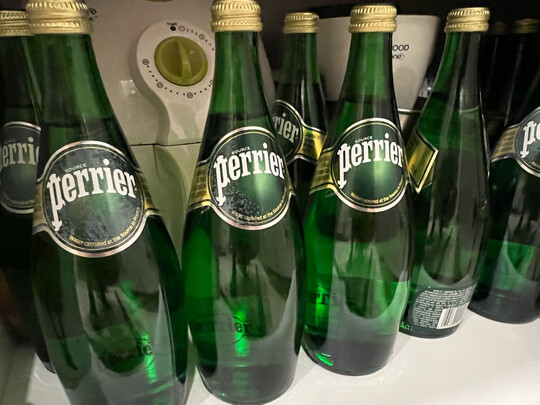 矿泉水