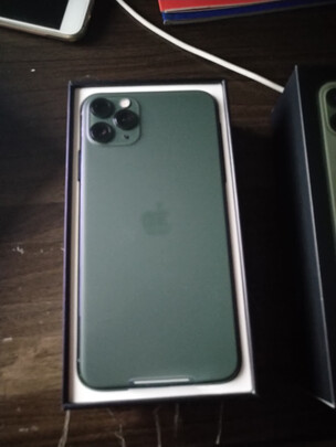震撼!Apple iPhone 11 Pro Max怎么样?用后2小时死机了?