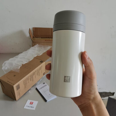 保温杯
