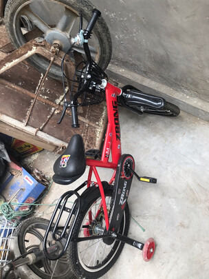儿童自行车