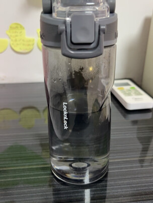 运动水杯