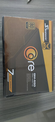 %title插图%num 海韵 (SEASONIC)游戏酷核CORE GM550电源 550W (80PLUS金牌半模/全日系电容/七年质保/14cm小身形/智能温控)