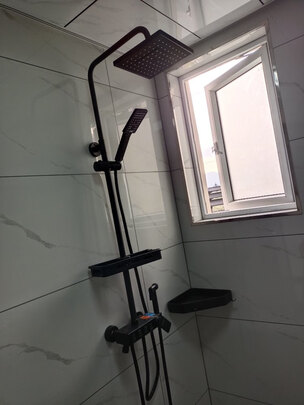 三,潜水艇(submarine)淋浴花洒网友对比评测