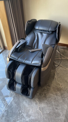 %title插图%num 傲胜(OSIM)按摩椅家用全身大天王2代 双机芯背部温热 3D机械手按摩 OS-870 米色