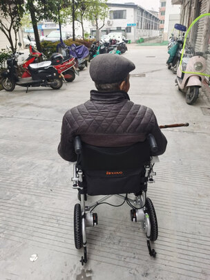 电动轮椅车