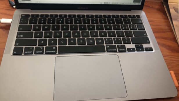 求助专家:AppleMacBook Air怎么样到底垃不垃圾?
