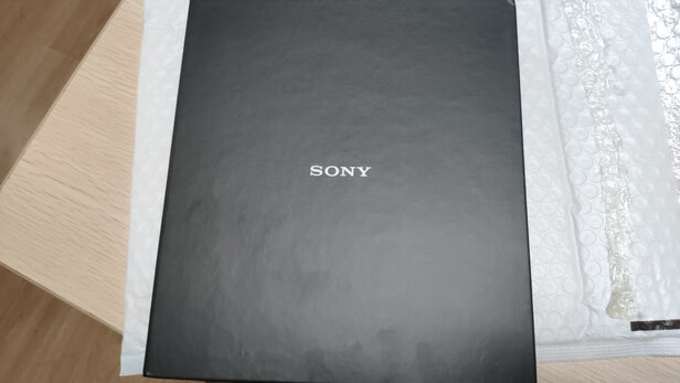 %title插图%num 索尼(SONY)WI-H700 蓝牙无线耳机 颈挂式 Hi-Res立体声 / 手机耳机 月光蓝