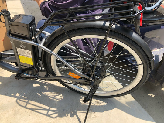 电动自行车
