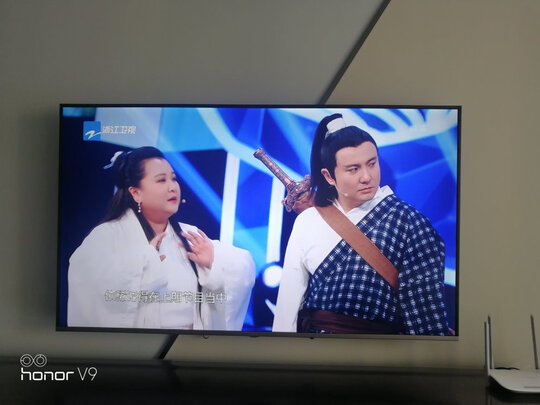 TCL65L8电视|外观展示TCL65l8和65v2区别大不大呢？上手一周说感受真相？