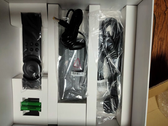 新入坑小白吐槽米家激光投影电视1S评测性能