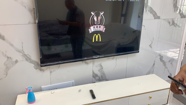 TCL65V6M电视|独家剖析良心测评平板电视tcl65v6m和长虹65D4P哪个好？区别是啥？