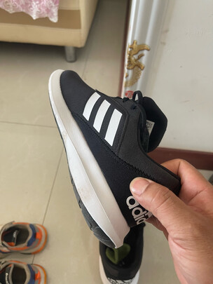 跑步鞋