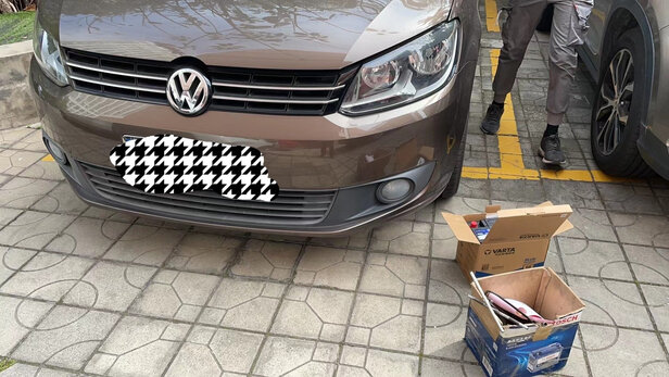 汽车蓄电池