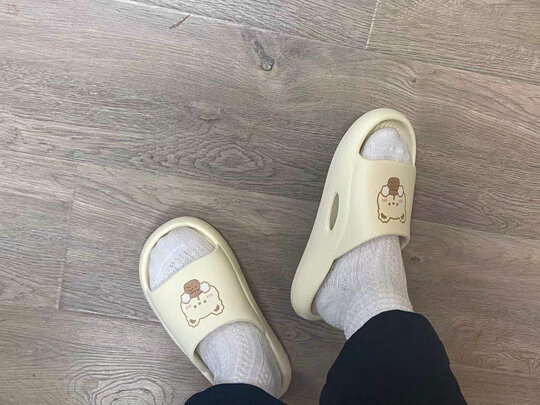 拖鞋
