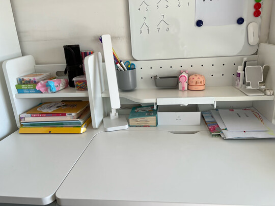 儿童书桌