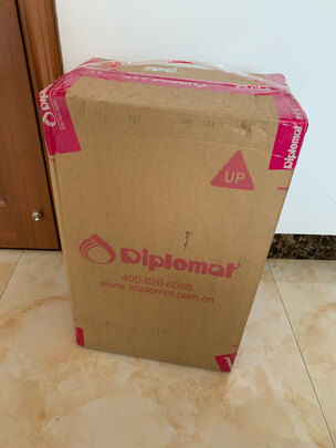 DiplomatTC-6012TM|DiplomatTC-6012TM 银色拉杆箱到底怎么样，参数如何！