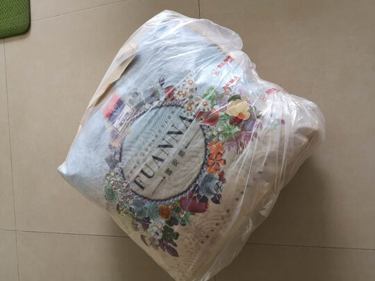 富安娜欢乐颂抗菌白鹅绒二合一被极度喜欢感受反馈