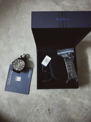 雷诺机械男士手表怎么样谁用过上档次吗