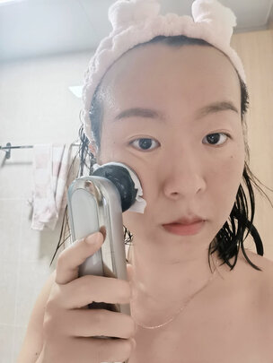 美容仪|外观展示雅萌美容仪ace和max哪个好？告诉大家真相感受