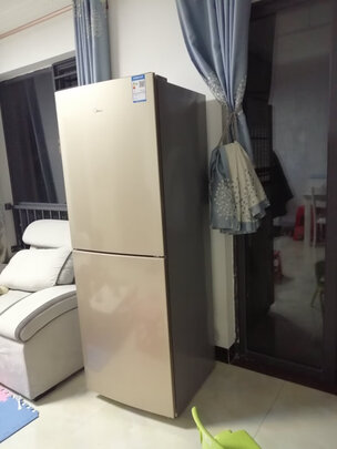 %title插图%num 美的(Midea)236升 双开门冰箱家用风冷无霜节能低音 冷藏冷冻控温保鲜 多功能果蔬盒 BCD-236WM(E) 以旧换新