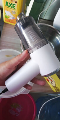 车载吸尘器