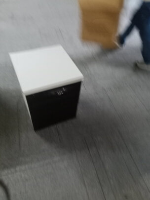 中尊办公桌|「用后真实感受」中尊办公桌到底质量怎么样？用后一周说实情真相？