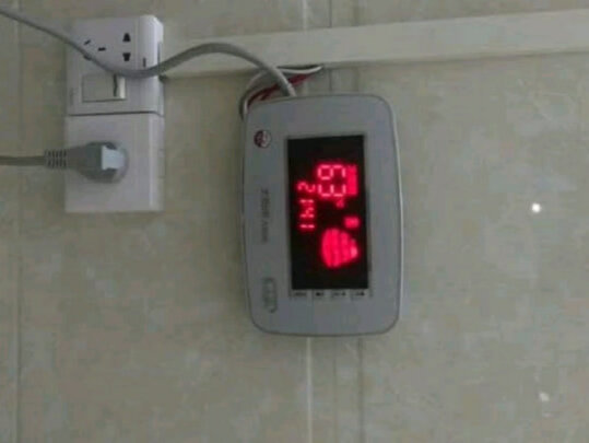 太阳能热水器|【今日头条】太阳雨和四季沐歌哪个质量好？太阳能热水器推荐下