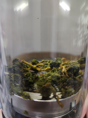 玻璃杯