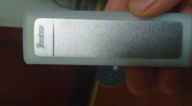 移动硬盘