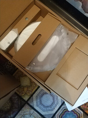 扫地机器人|外观展示小米扫地机器人扫拖一体2C好不好？用后一同讲体验感受