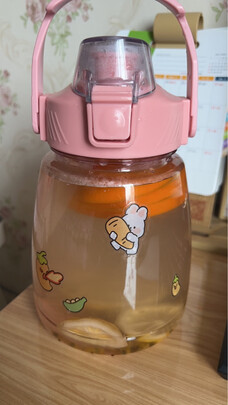 吸管水杯