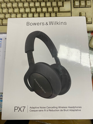 %title插图%num Bowers&Wilkins (宝华韦健) B&W PX7 旗舰无线蓝牙主动降噪 HIFI头戴式耳机 智能消噪 碳素黑