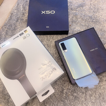 索尼WH-1000XM4耳机|消费者诉说索尼1000XM4质量好不好？刚上手一周就后悔了是吗？