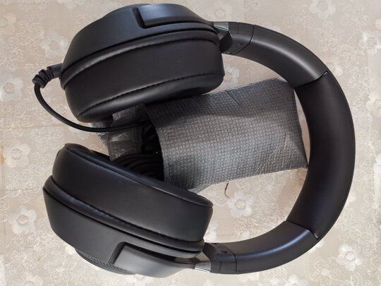 内幕爆料：雷蛇Razer 北海巨妖耳机优缺点揭露评测