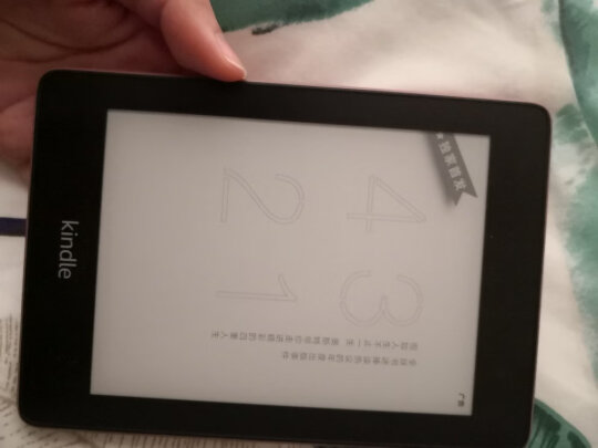 Kindle paperwhite与掌阅A6有很大区别吗？哪款屏幕更清晰，哪个反应灵敏？