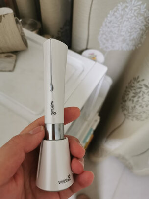 美容仪|薇新刮痧板电动微电流提拉瘦脸仪刮痧仪拔筋仪美容仪怎么样？亲身体验告知你实情！