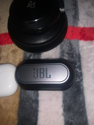 JBLJBL|外观展示JBL T280TWS PRO到底好还是差？用后淡感受内幕？