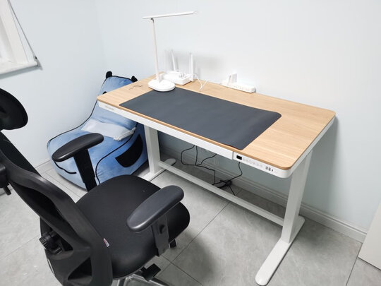 乐歌E5雅白电脑桌|乐歌E5雅白电脑桌到底怎么样，参数如何！