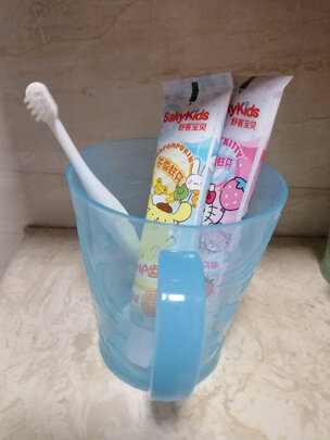 儿童牙膏