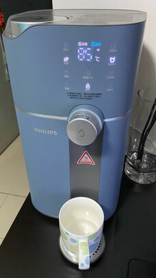 %title插图%num 飞利浦(PHILIPS)加热净水器水魔方S1净饮一体机 家用即热式饮水机 台式免安装反渗透直饮水机 ADD6800