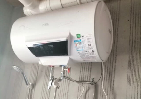 万家乐 50升双防漏电保护 无线遥控 预约洗浴 ECO节能 电热水器D50-H21A