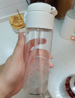 吸管水杯