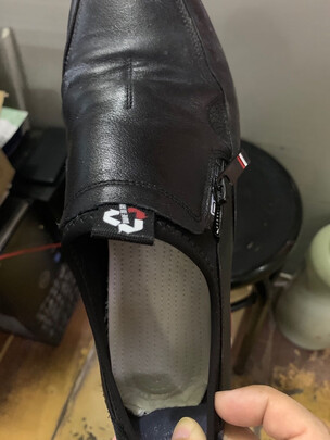 儿童皮鞋